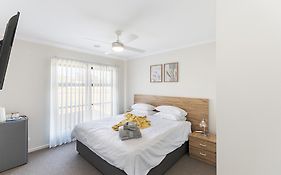 Morview Holiday Homes-Elephant